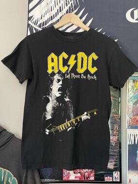 Vintage 2009 AC/DC Let There Be Rock T-shirt